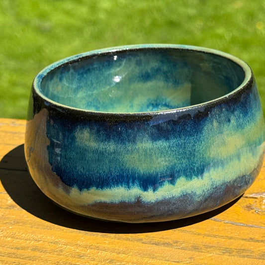 Oceanic Waves Bowl